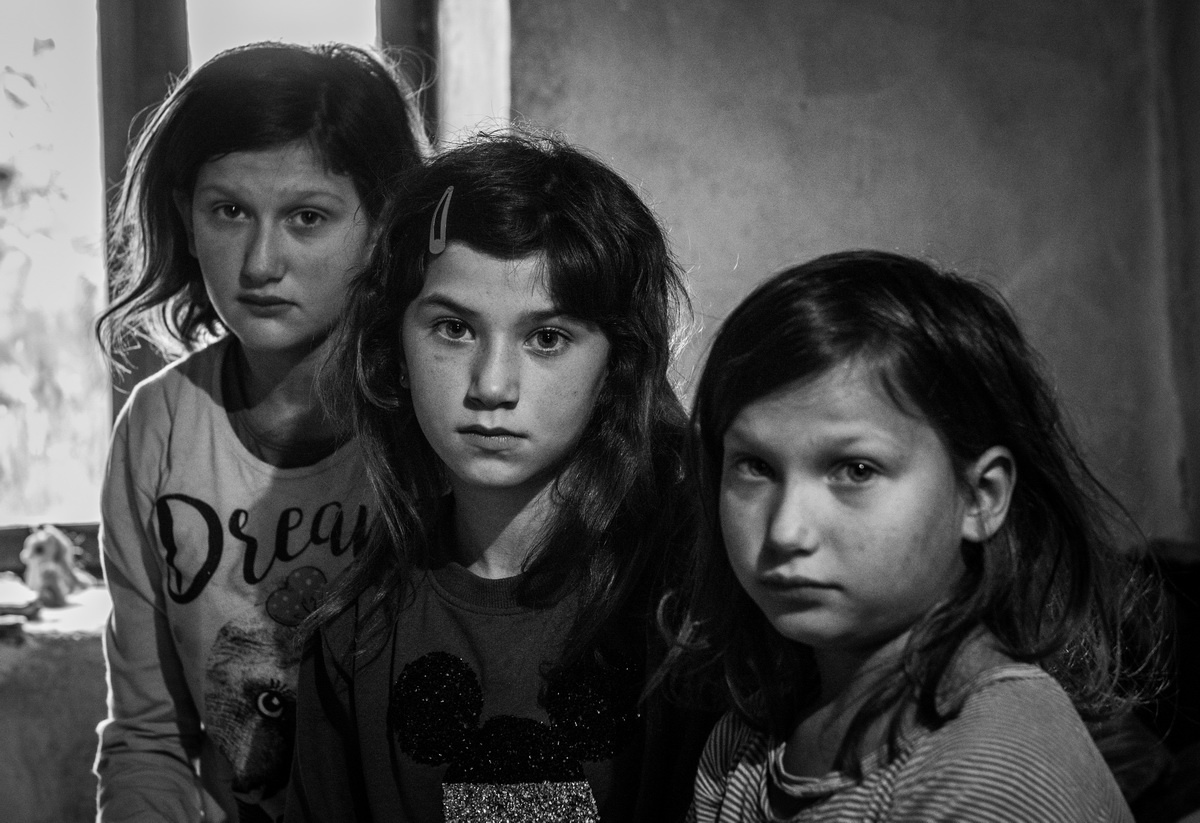  “I would like to at least have a snack” – the heartbreaking cry of Maja (12) and her sisters